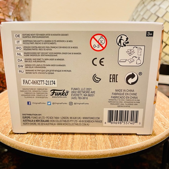 ♥️Alice in Wonderland♥️ 70th Anniversary- Queen Of Hearts with King #106… - Picture 7 of 14